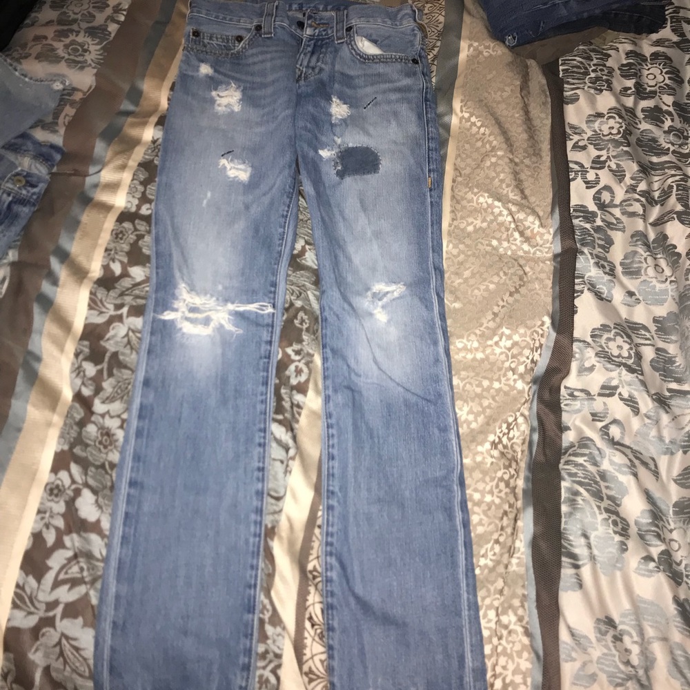 Light blue men’s true religion jeans